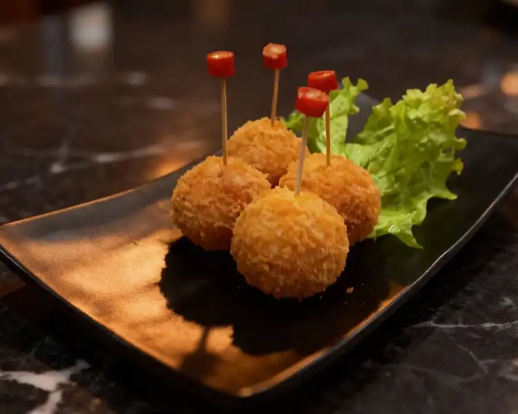 Brulle Bombs - Rose Berastagi Café