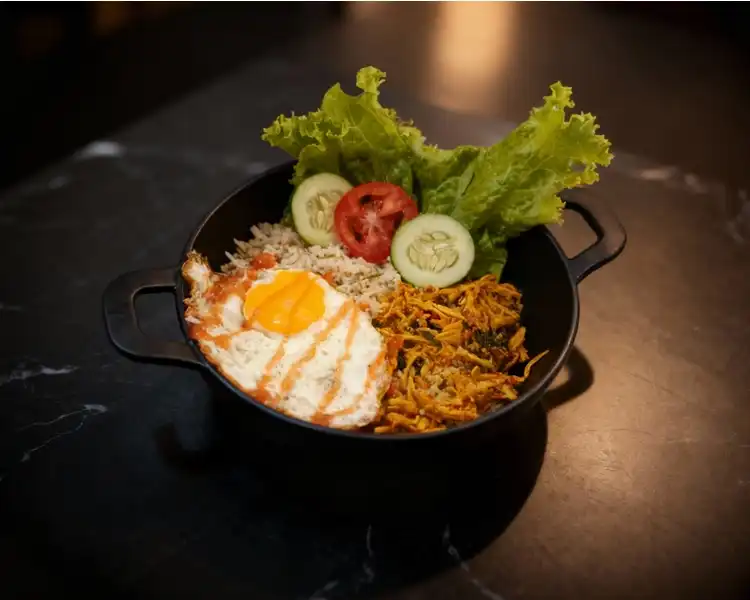 Nasi Jeruk Ayam Suir Bali - Rose Berastagi Café